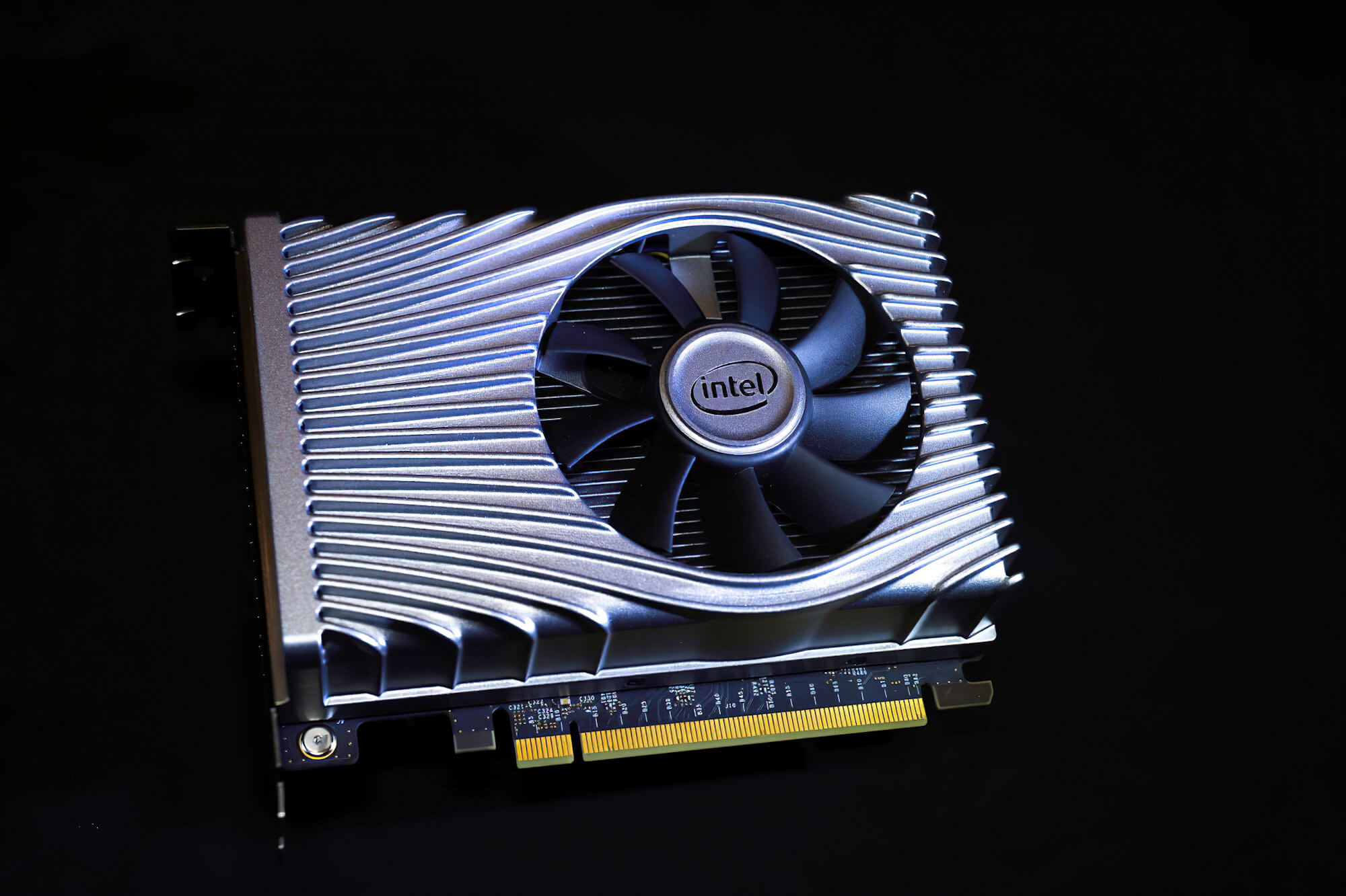 Intel не будет сравнивать GPU с шейдером 768 и 3 ГБ памяти 4