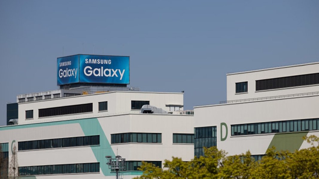 Samsung Melaporkan Keputusan untuk Suku Pertama
