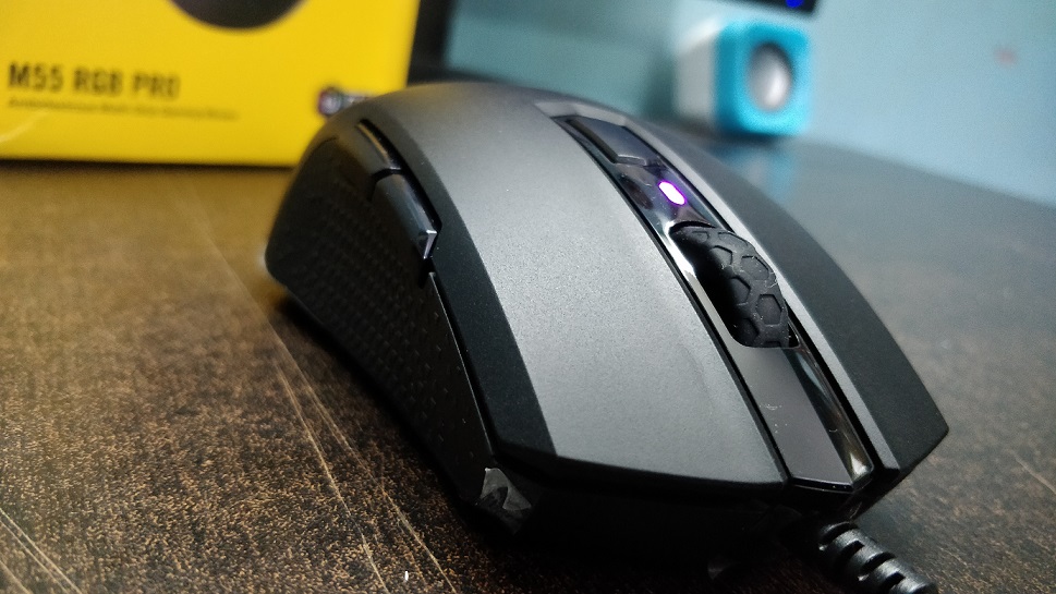 Corsair-M55-gaming-mouse-review