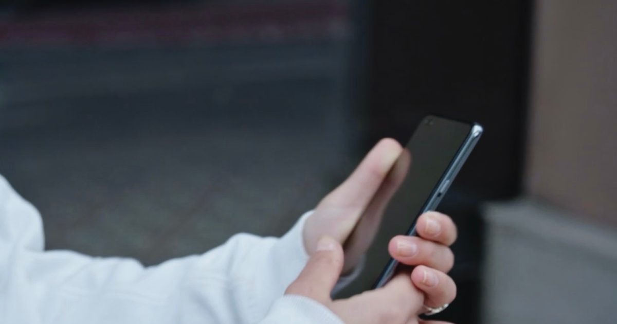 Telefon pintar OnePlus yang misterius muncul di Geekbench. Ke sini kejutan?