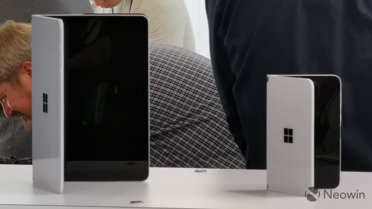 Halaman Surface Neo Microsoft tidak lagi mengatakan akan datang musim percutian ini