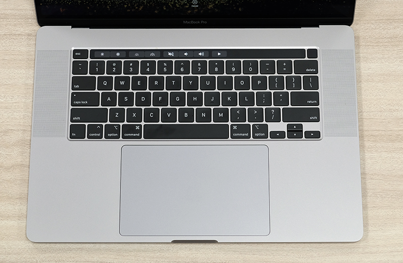 Apple predstaviť novú klávesnicu iPad Pro a 13-palcový MacBook Pro s nožnicovými klávesmi? 283