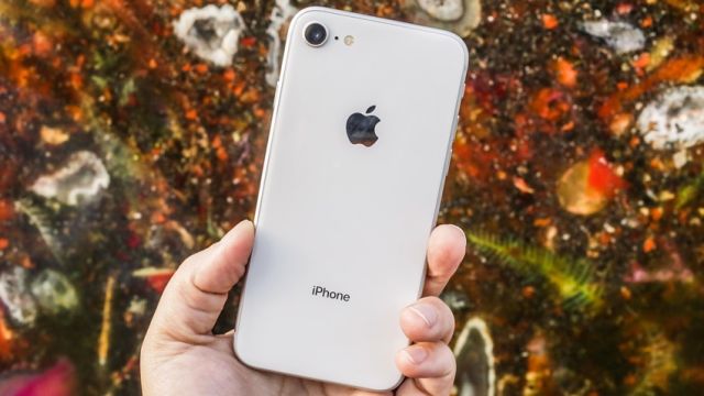 MOBILE
Cenovo dostupný iPhone bude čoskoro k dispozícii! 273