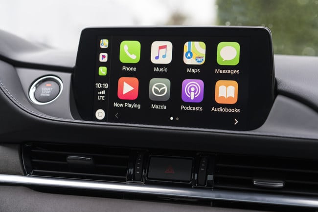Používatelia telefónu iPhone 11 údajne čelia problémom s bezdrôtovým pripojením Apple CarPlay 30
