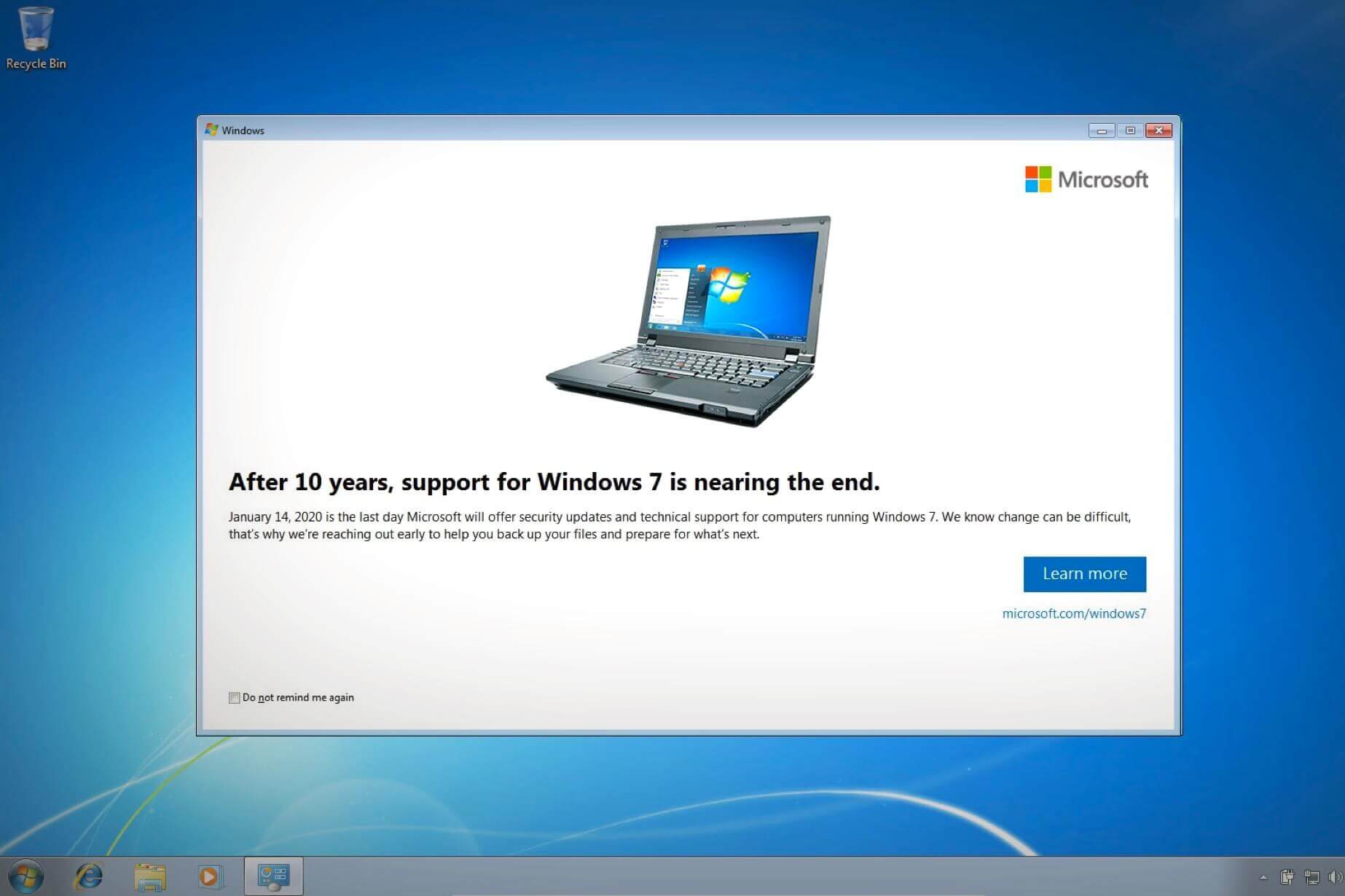 „Požiadavky“ Free Software Foundation Windows 7  byť vydaný ako slobodný softvér