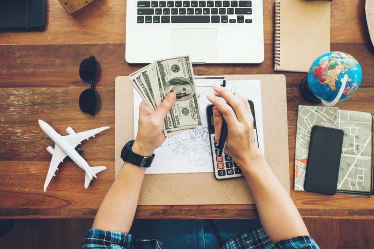 8 Tipy na zníženie výdavkov počas cestovania v roku 2020 9