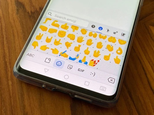 GBoard: Teraz môžete zlúčiť dvoch Emojisov do jedného 353