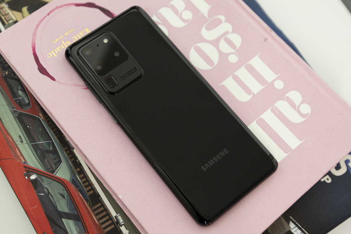 Galaxy S20 Ultra hands-on: Profesionálny telefón Samsung je pamätníkom, ktorý prevyšuje 177