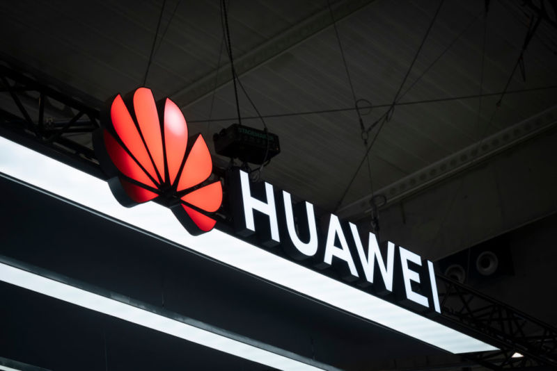 Spoločnosť Huawei očakáva pokles predaja telefónov o 20% vďaka nedostatku aplikácií Google 227