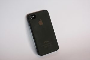 iLuv Overlay Priesvitný hardshell iPhone Prípad Recenzia 290