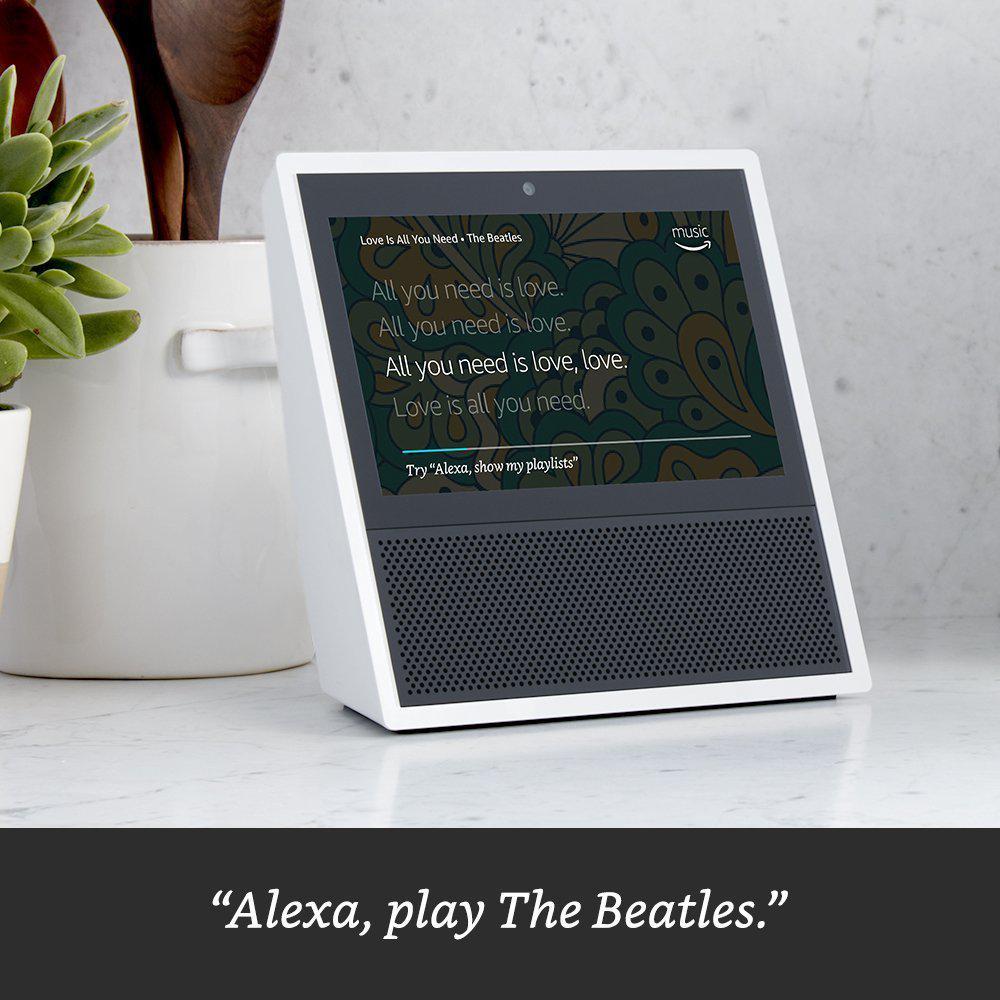   Alexa je skvelý pre každého, kto chce počuť digitálne verzie hitov Beatles napumpovaných cez malé reproduktory