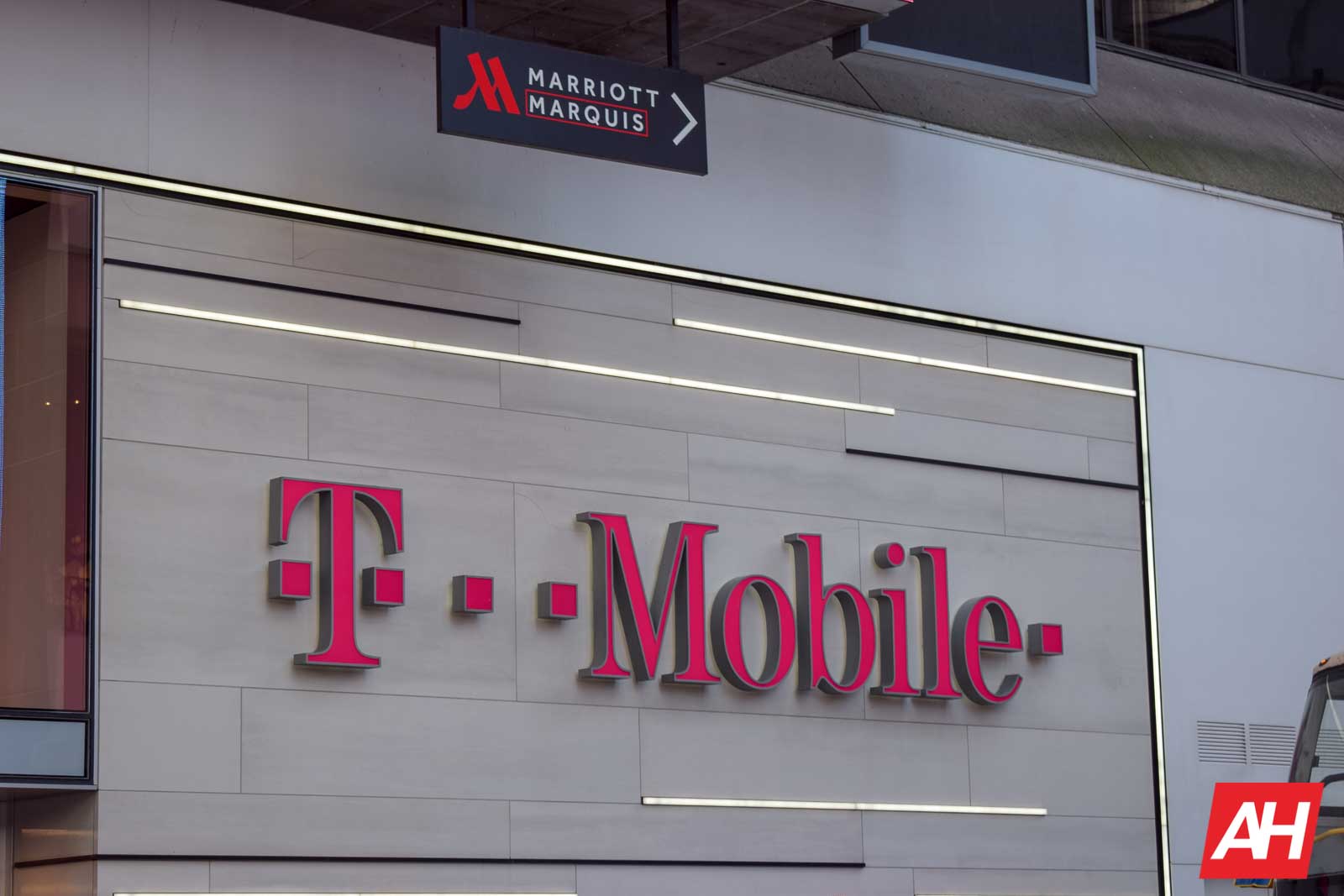 Spoločnosť T-Mobile objaví porušenie údajov o zákazníkoch za tri roky 239