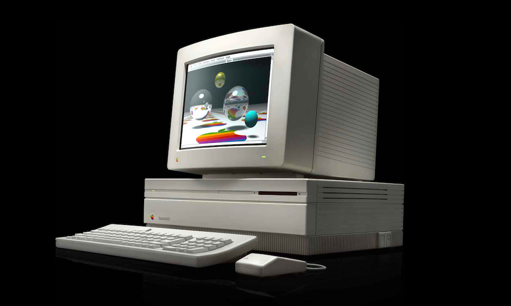Všetko najlepšie k narodeninám! Apple Iconic Macintosh II má dnes 33 rokov 406