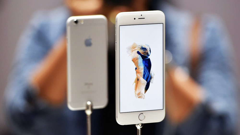 iPhone sa spomalil: Apple súhlasí s tým, že zaplatí až 500 miliónov ... 105