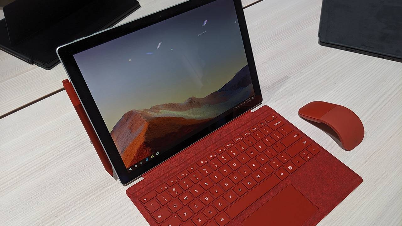 Podanie FCC navrhuje Microsoft Surface 8 bude obsahovať LTE a Wi-Fi 6