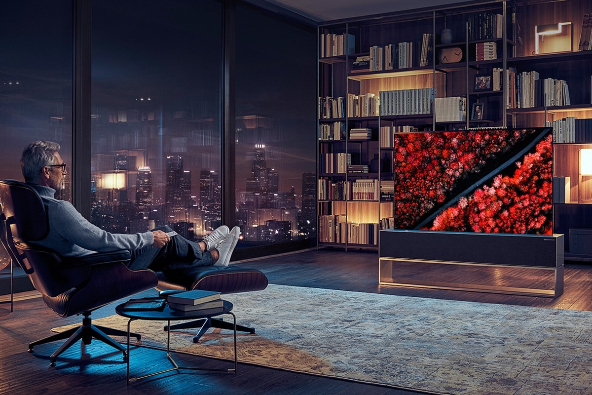 Šialených 100 000 dolárov LG televízor, ktorý je ROLLABLE, je snom každého fanúšika Netflixu 1