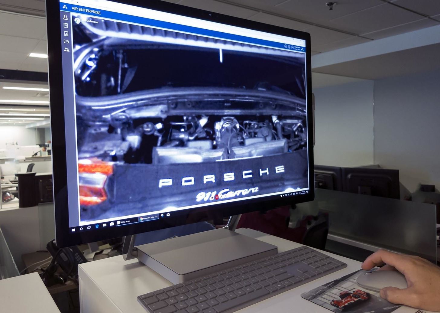 Spoločnosť Porsche prijíma platformu AR spoločnosti Atheer na prepojenie mechaniky so vzdialenými odborníkmi