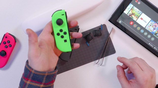 Nintendo Switch: Broken Joy Con Analog Repair 2