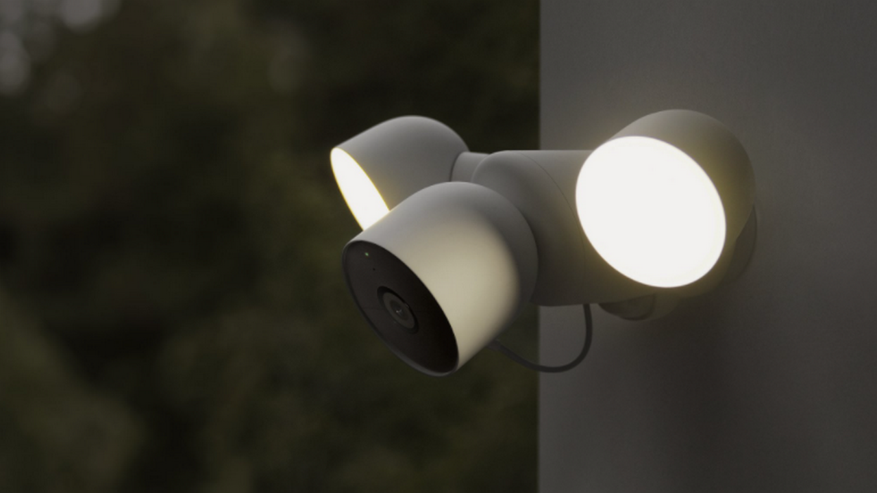 Nest Cam avec projecteur (filaire) © Google