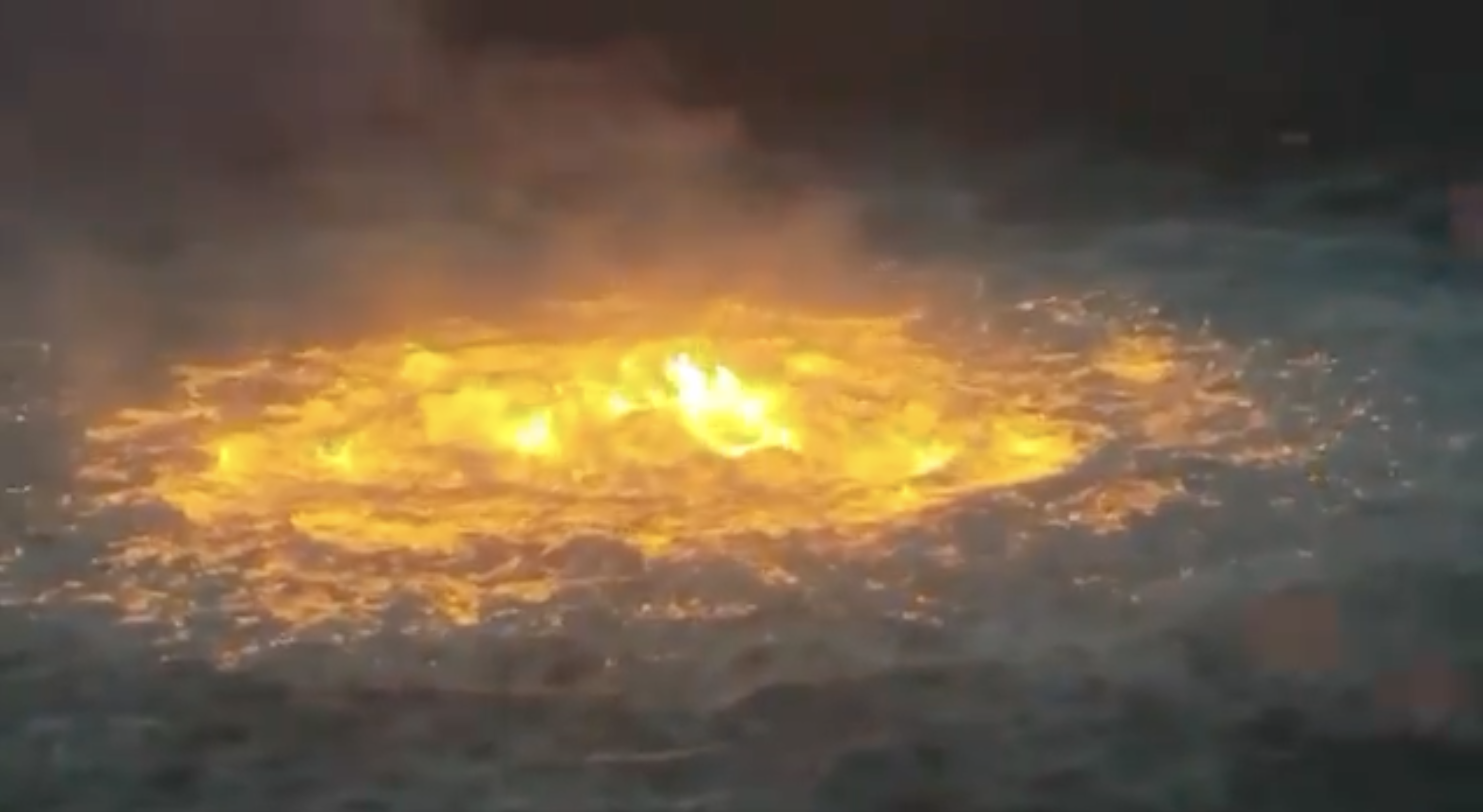 Šokujúce video ohnivého oka uprostred Mexického zálivu 112