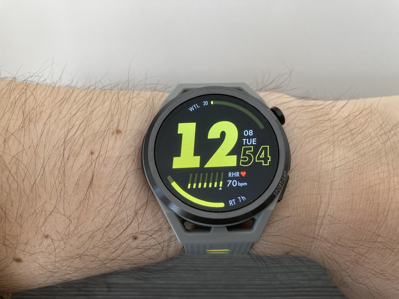 Garmin predstavuje svoje Enduro 2prepojené hodinky s gargantuovskou autonómiou 1