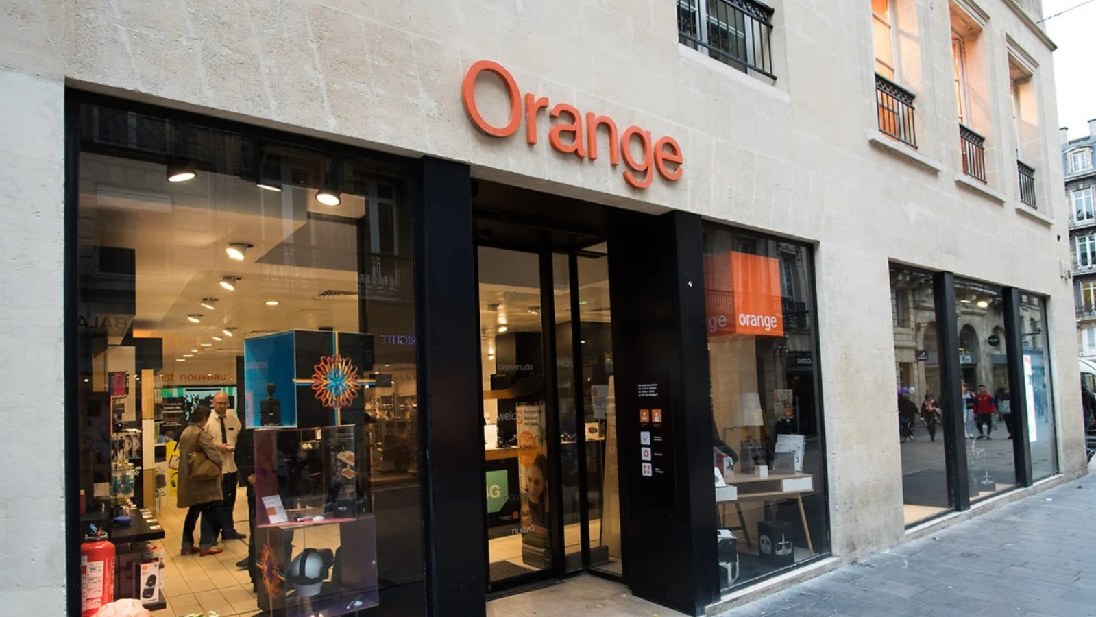 Orange boutique © Orange