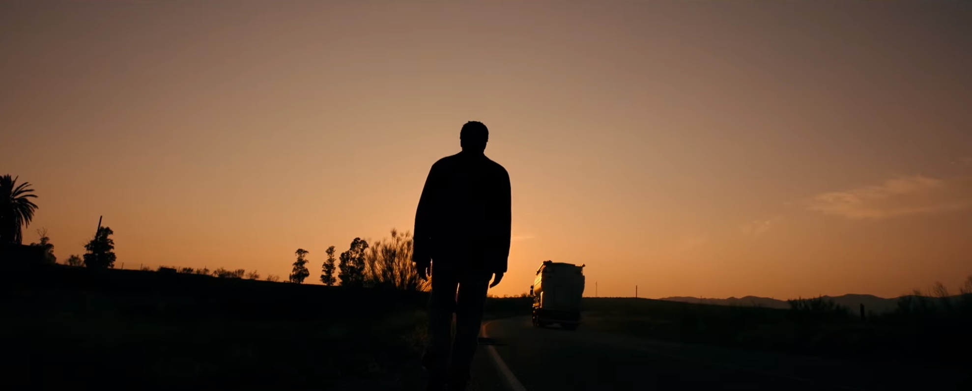 The Man Who Fell To Earth: adaptácia seriálu od Showtime odhaľuje svoj trailer 15
